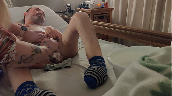 Razor’s Edge: Boywonder’s Shave and Tease Climax