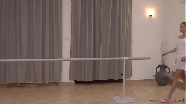 thumb little dancer