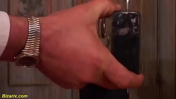 Download Video - mature labia extreme stretching lesson