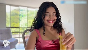 ASHLEY AMBER: My New Obsession - Check Out What She Does With This Banana 40 sec
