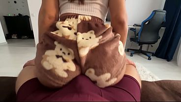 Download Video - Humping&excl; perfect Morning with stepsister in plush Pajamas &comma;I fucked her pussy and cumshot on perfect ass