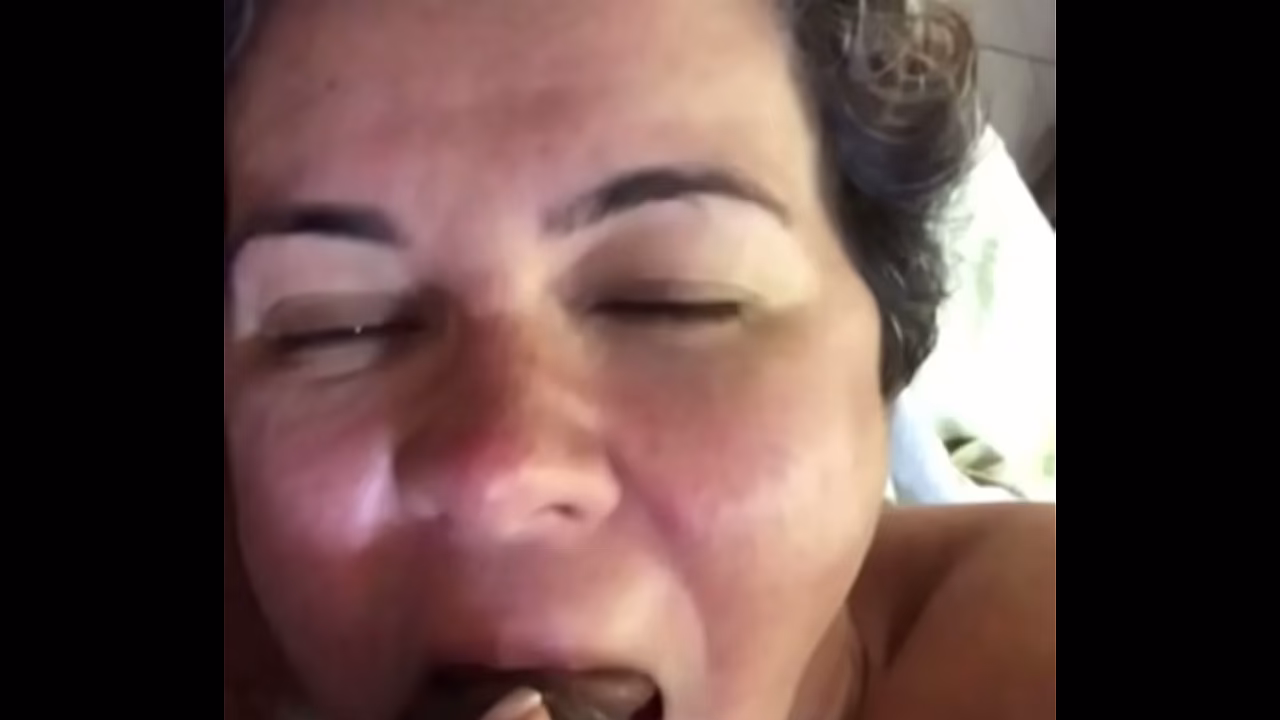 Ele gozando na minha boca