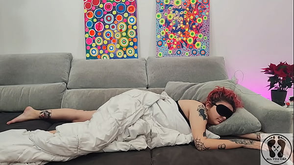 HORNY BOY IN COUPLE ROUTINE IGNORE FETISH SLEEPY GIRLFRIEND