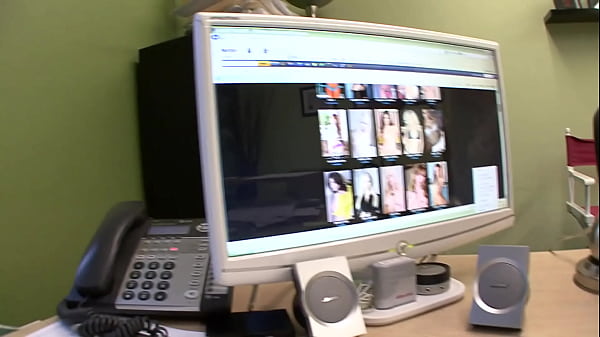 The Delivery Girl And Aiden