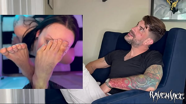 Gloryhole Foot Worship Dom View