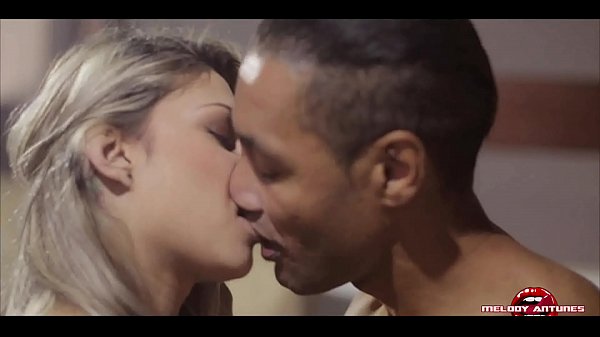 Fui Tomar Um d. E Acabei Tomando No C&uacute;! | Melod...