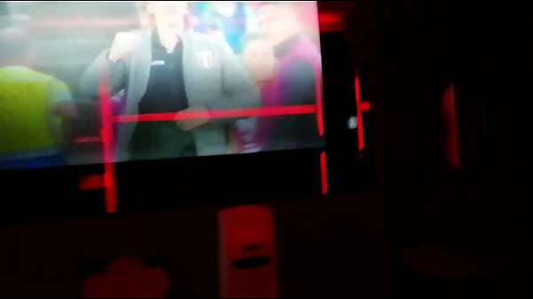 b. follada y apuesta.