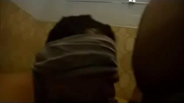 Vini Mamando no Banheiro 01 - Cópia0