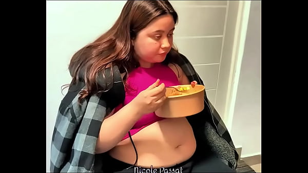 Nicole Feeding Her Chubby Tummy (prev)