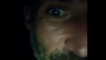 Englishbulls eye to eye 10 sec
