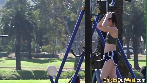 Aussie gf gets ass rimmed
