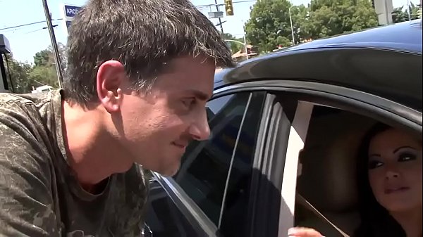 Download Video - Kimberly married bitch gets slaughtered by a young boy