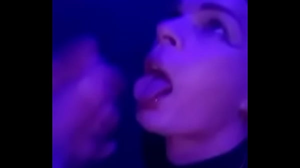 Cdzinha Bezerrinha levando leitada no Banheiro ...