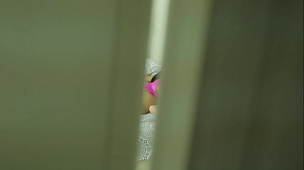 WOMAN AND HIDDEN FILMED PLAYING A SIRIRICA