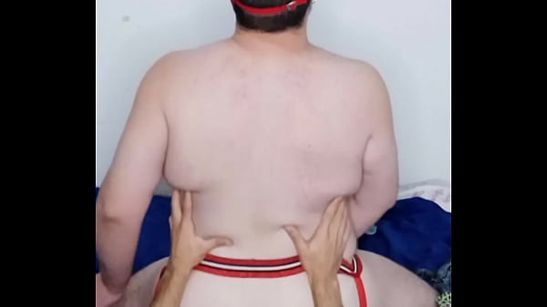 Twink Dotado Filho da Pastora Come Cu Pela Prim...