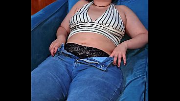 Curvy Nicole Strips & Rubs Her Wet Pussy