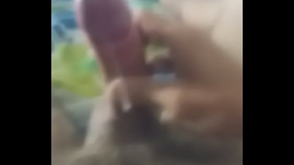 Download Video - Masturbandome en la cama