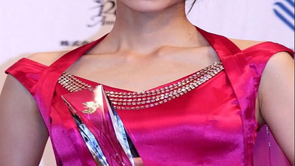 Pechos y claviculas de chicas