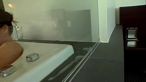 Mel masturbates on Shane