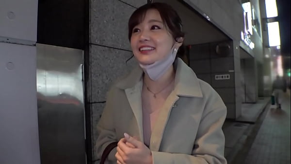 [amateur porn] Can you take off your mask, please? The real nature of the beautiful female office worker was  a bitch who could have sex with the flow