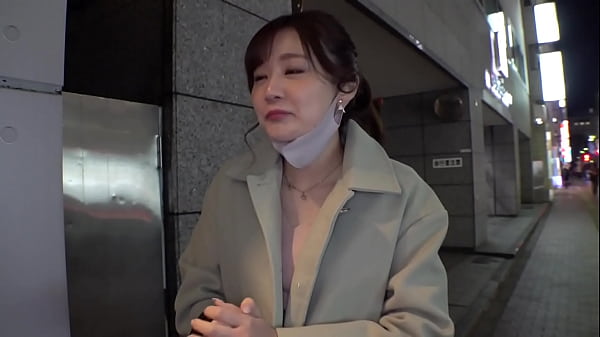 [amateur porn] Can you take off your mask, please? The real nature of the beautiful female office worker was  a bitch who could have sex with the flow