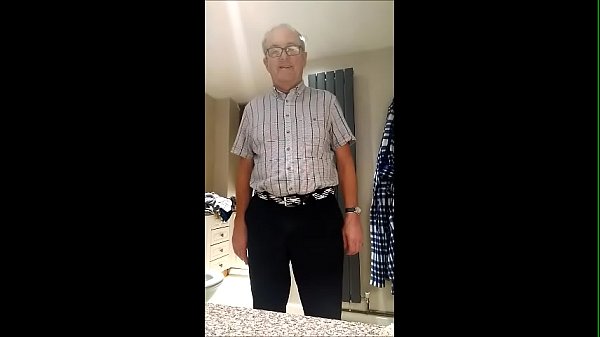 Download Video - Naked and having a pee&period; Staring Bengeeman&period;