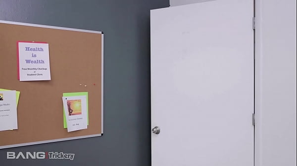 Trickery - Beautiful Jasmine Vega Fucks Her Spy In The Locker Room