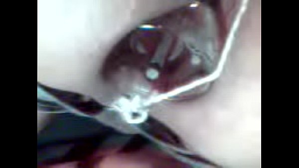 Vaso de vidrio en el culo