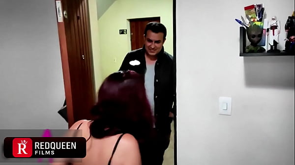 ELE FOI ALUGAR UMA CASA E APROVEITOU PRA COMER A DONA - HE WENT TO RENT A HOUSE AND TOOK THE OPPORTUNITY TO SCREW THE OWNER