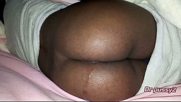 Download Video - DR PUSSY2 - Ebony casada fica com o cu cheio de s&eacute;men para o corno ver