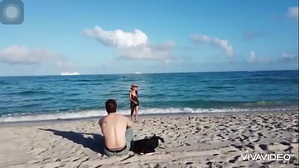 انا ذاهبه الى بيت صديقي لكي يعطيني دواء