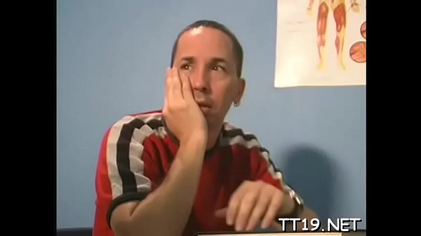 Amateur gets her wet cunt fucked hard