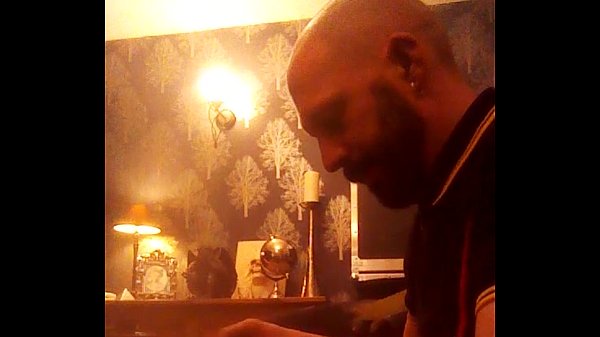 Skinhead pipe cum wank