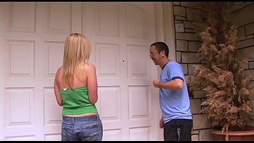Soon, her boyfriend walks in and slides his massive dong into her landing strip, shaved...