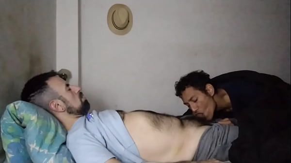 Download Video - Chupando verga en la cama