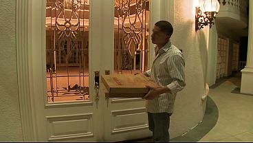 transando com o entregador de pizza como forma de pagamento