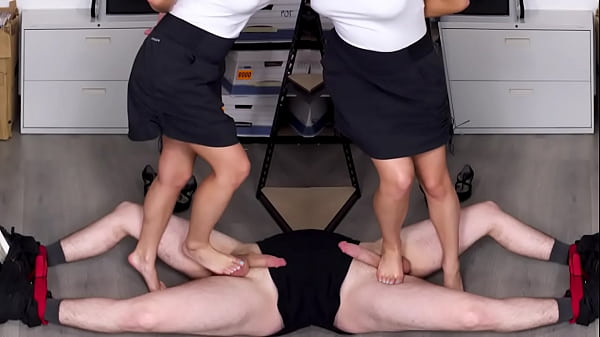 Kira Perez Sping On Logan Xander's Balls