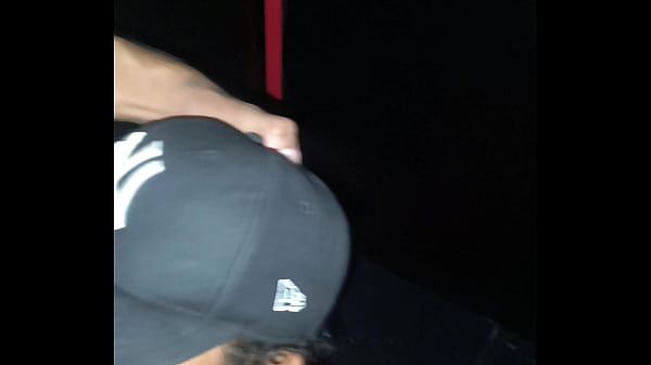 PUTARIA NAS CABINES SEXO MAMADA E GOZADA