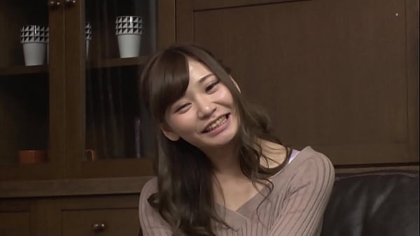 【楓まい】飲み会でキス魔が発覚した女友達とのセックスチャンス到来！男なら誰でもOK状態な女と2人きりになったら選択肢は自分だけ