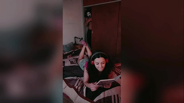 College girl and the muscular scream: Intense anal