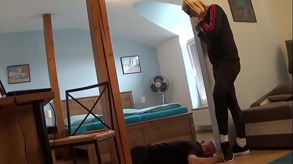 thumb light trample