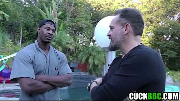 Cuck Husband Asks BBC Handyman To Fuck His Wife