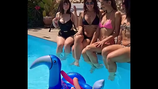 Real / Video N•74 Porn Actress ORGY (4 girls, strap-on/Double dildo...