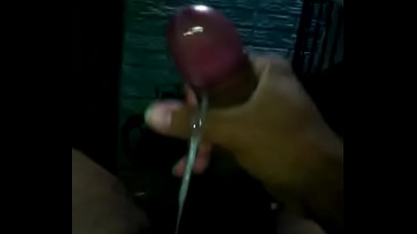 Masturbandome en casa