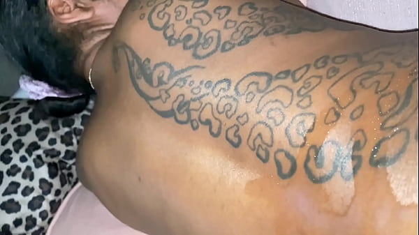 Quickie to Squirt nut on her tattoos!!