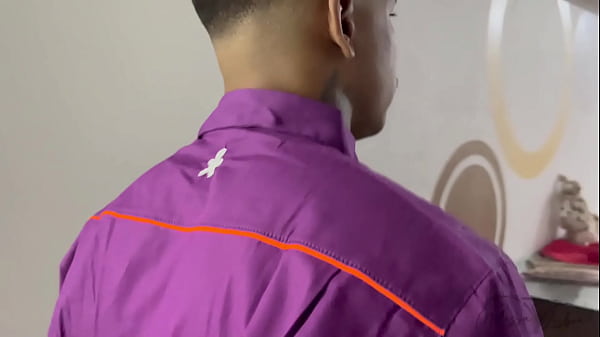 Download Video - Meu Corninho se superou dessa vez&comma; Tirou a camisinha do t&eacute;cnico da internet e meteu o pau dele na minha buceta&period;
