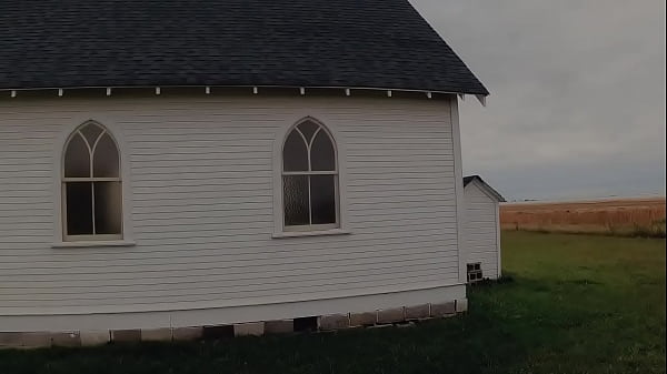 Si Nous Sommes À L'église, Elle Jouit