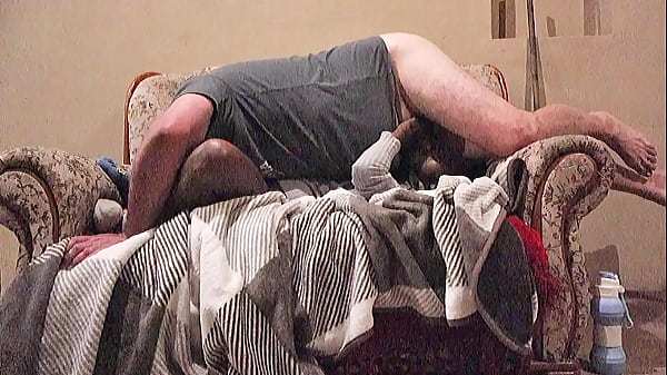 Louis get the ride of his life. Fucking daddy and having a huge orgasm on his dick.