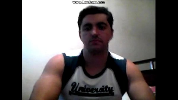 Download Video - Gostoso batendo na cam