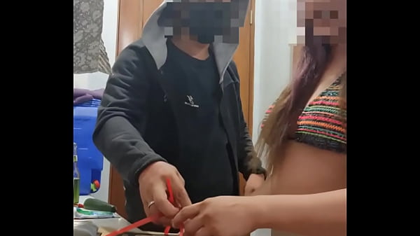 Mommy, another pizza delivery guy didn't expect me to offer my pussy instead of paying - Pinay Lovers PhMommy, another pizza delivery guy didn't expect me to offer my pussy instead of paying - Pinay Lovers Ph